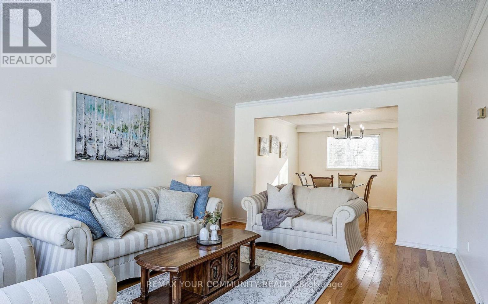 37 Mackay Drive, Richmond Hill, Ontario  L4C 6N9 - Photo 15 - N12750320