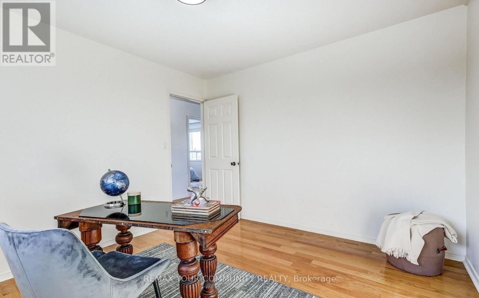 37 Mackay Drive, Richmond Hill, Ontario  L4C 6N9 - Photo 21 - N12750320