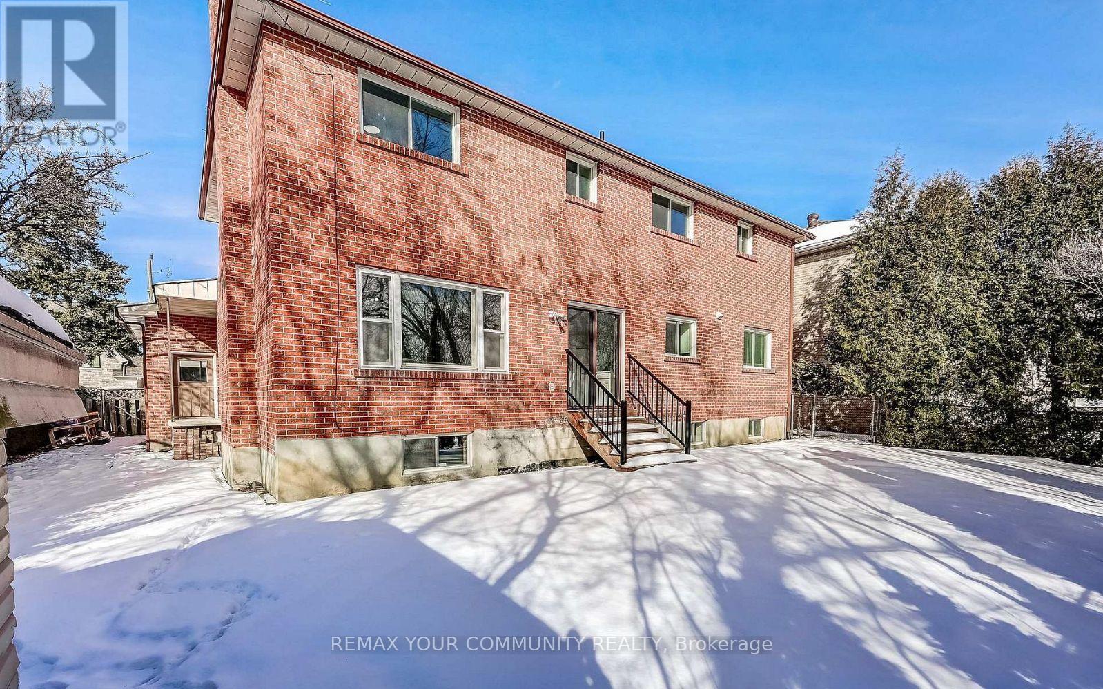 37 Mackay Drive, Richmond Hill, Ontario  L4C 6N9 - Photo 38 - N12750320