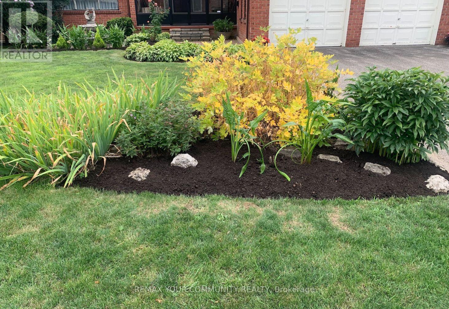 37 Mackay Drive, Richmond Hill, Ontario  L4C 6N9 - Photo 39 - N12750320