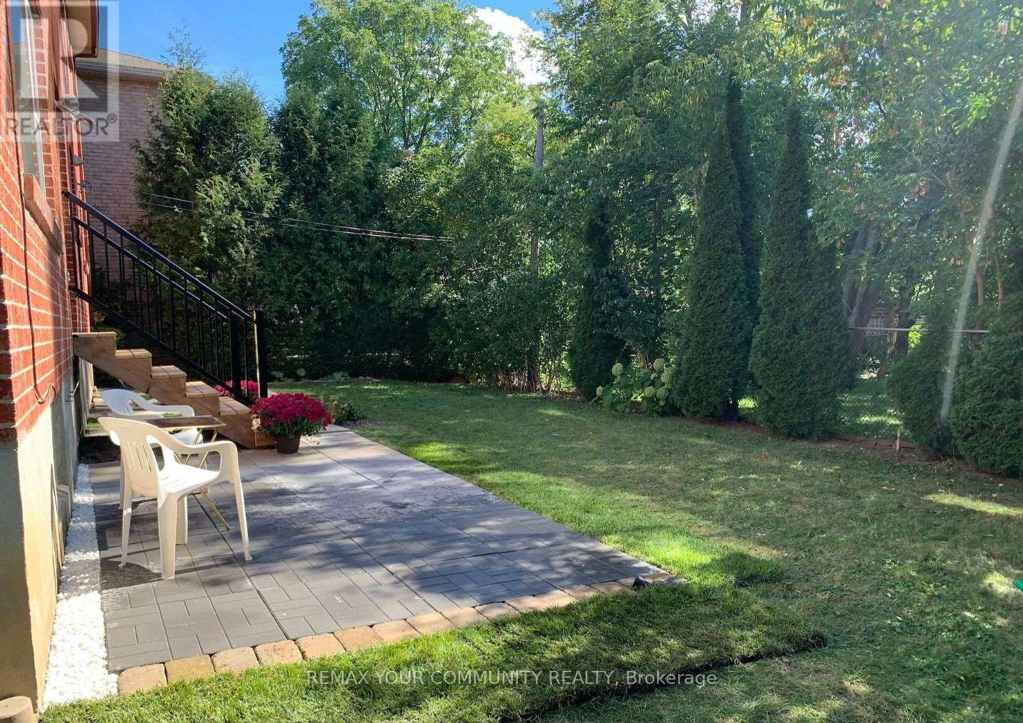 37 Mackay Drive, Richmond Hill, Ontario  L4C 6N9 - Photo 47 - N12750320