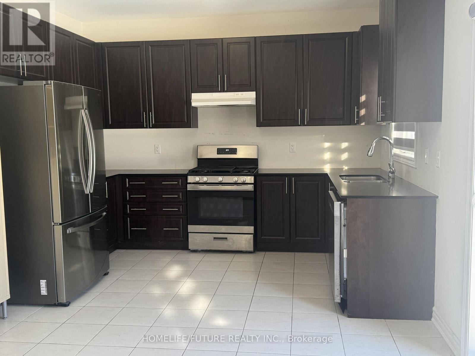 43 Jardine Street, Brock (Beaverton), Ontario  L0K 1A0 - Photo 5 - N12750334