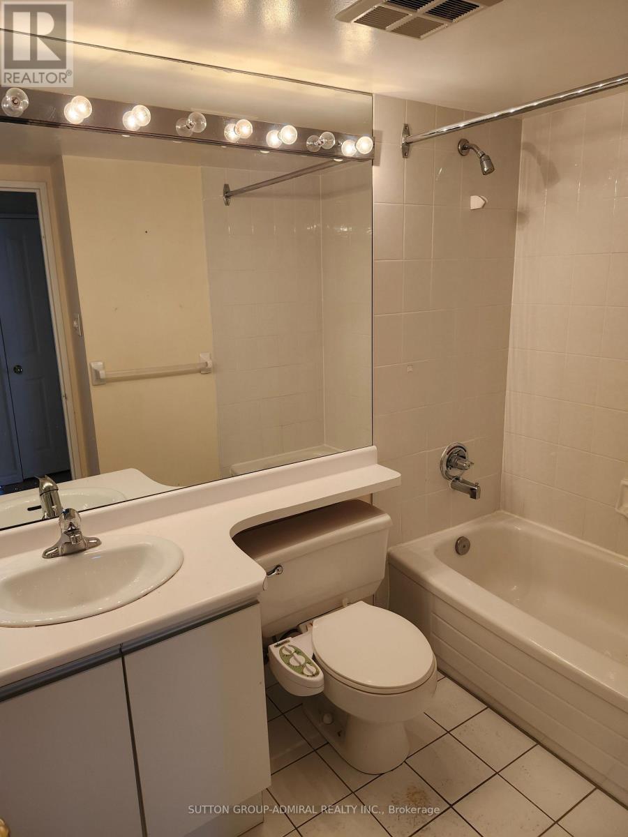 910 - 120 Promenade Circle, Vaughan, Ontario  L4J 7W9 - Photo 14 - N12750354