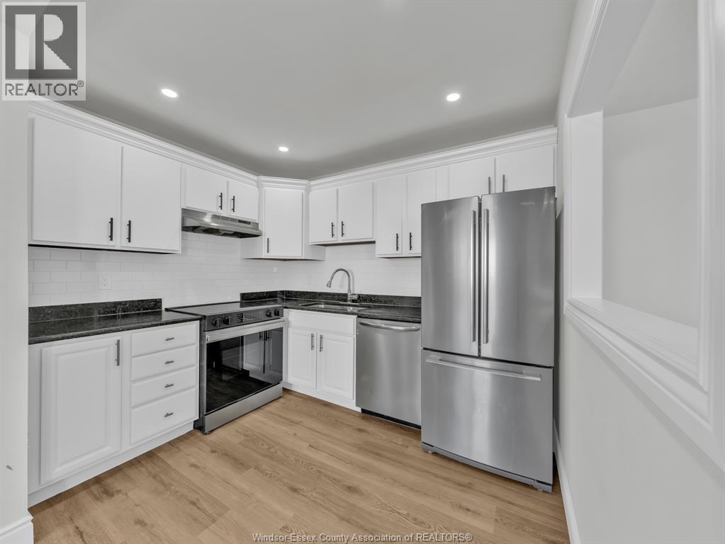 8428 Darlington, Windsor, Ontario  N8S 4M2 - Photo 9 - 26002414