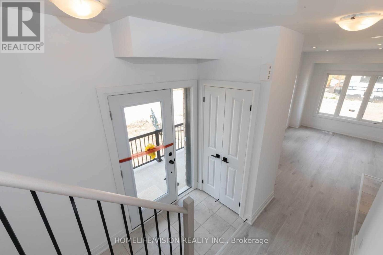 22 Haven Lane, Barrie (Painswick South), Ontario  L9J 0M4 - Photo 14 - S12750322