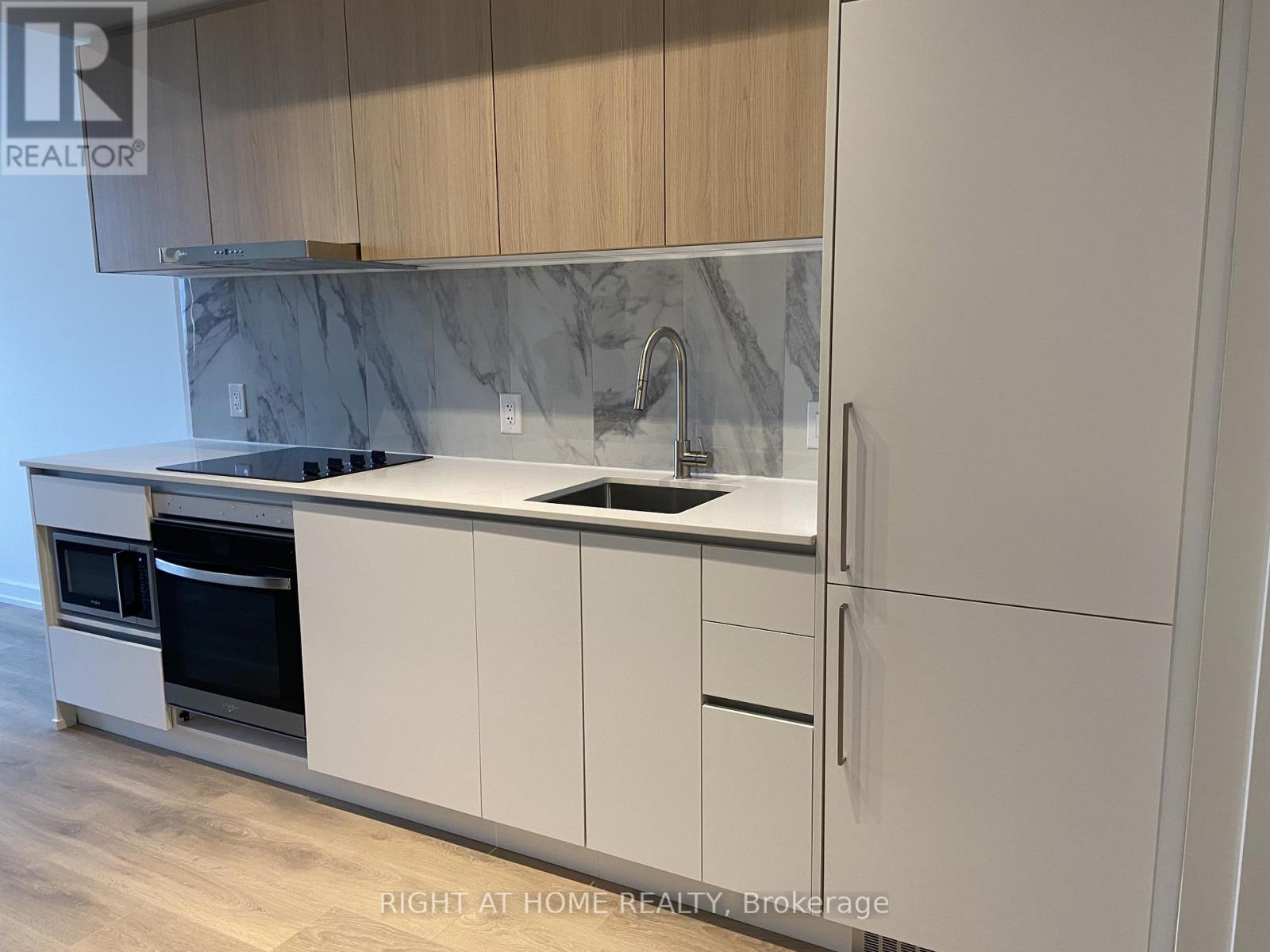 Lph 02 - 1100 Sheppard Avenue W, Toronto, Ontario  M3J 0H1 - Photo 3 - W12734414