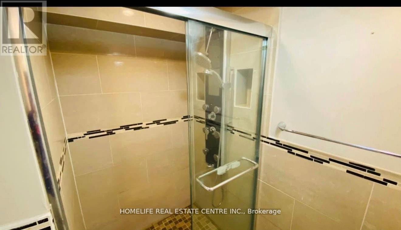 108 Fairhill Avenue, Brampton, Ontario  L7A 2H5 - Photo 39 - W12744058