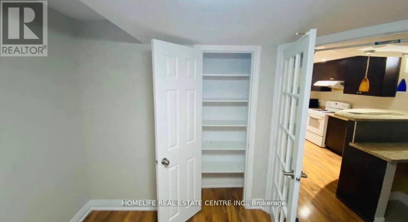 108 Fairhill Avenue, Brampton, Ontario  L7A 2H5 - Photo 34 - W12744058