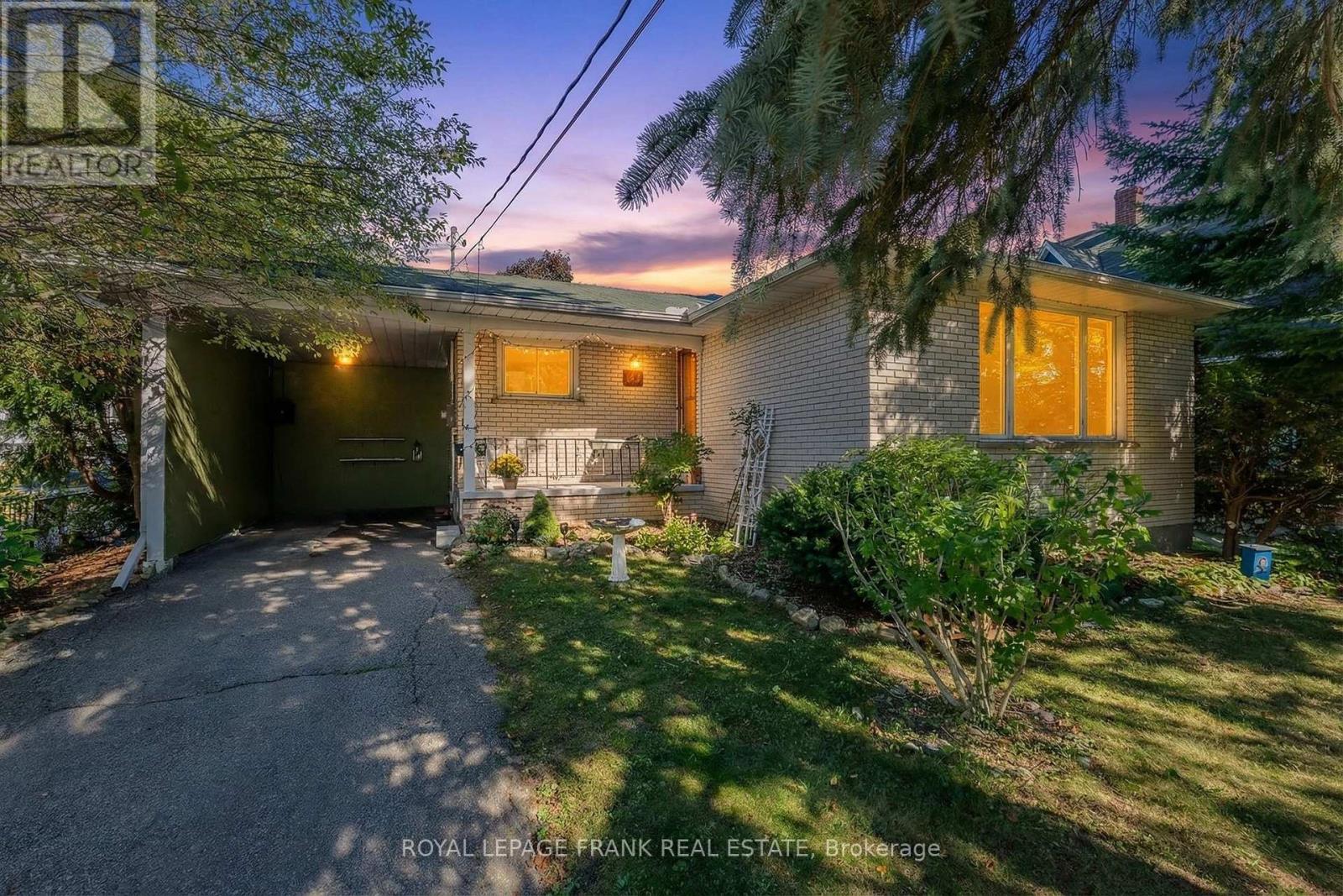 32 Melbourne Street E, Kawartha Lakes (Lindsay), Ontario  K9V 1X7 - Photo 38 - X12750022