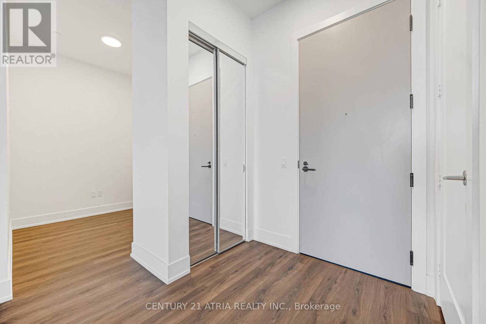 209 - 858 Dupont Street, Toronto, Ontario  M6G 0C1 - Photo 6 - W12749996