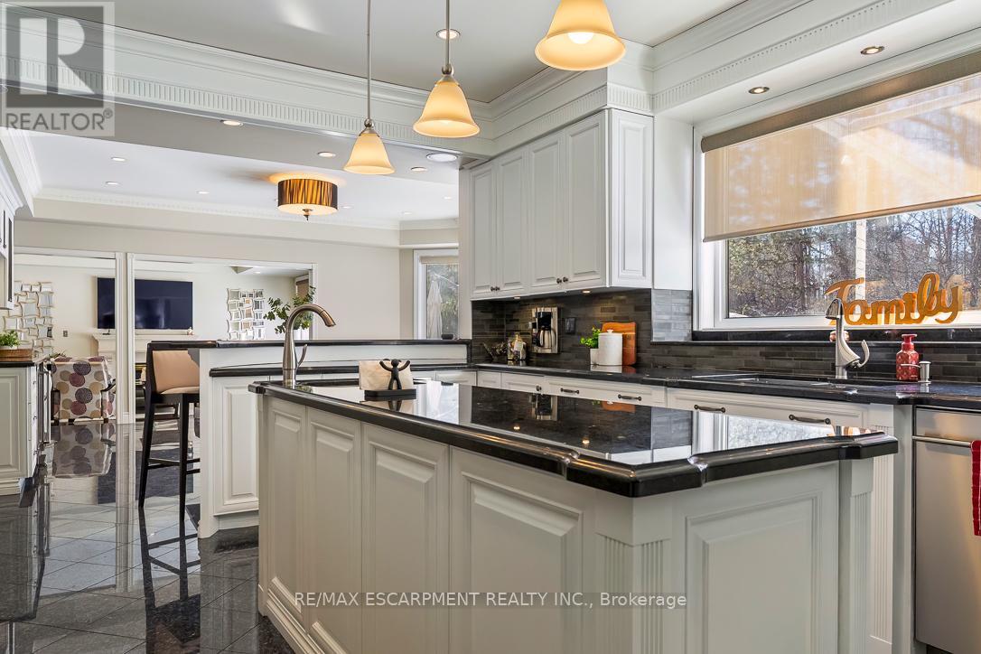 5264 Tiffany Court, Mississauga, Ontario  L5M 5G9 - Photo 18 - W12750278