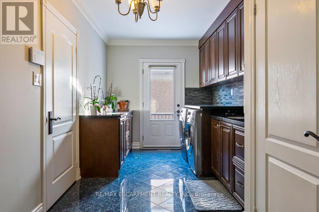 5264 Tiffany Court, Mississauga, Ontario  L5M 5G9 - Photo 22 - W12750278