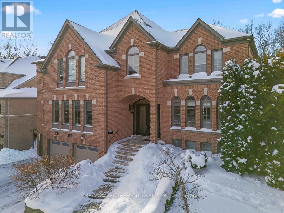 5264 Tiffany Court, Mississauga, Ontario  L5M 5G9 - Photo 3 - W12750278