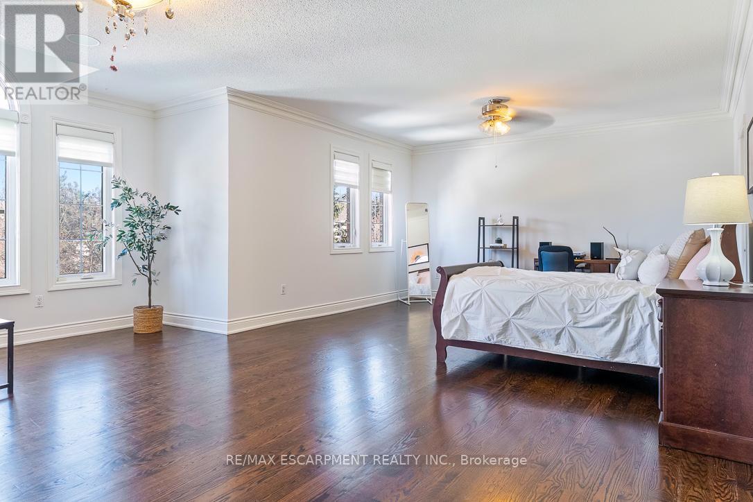 5264 Tiffany Court, Mississauga, Ontario  L5M 5G9 - Photo 35 - W12750278