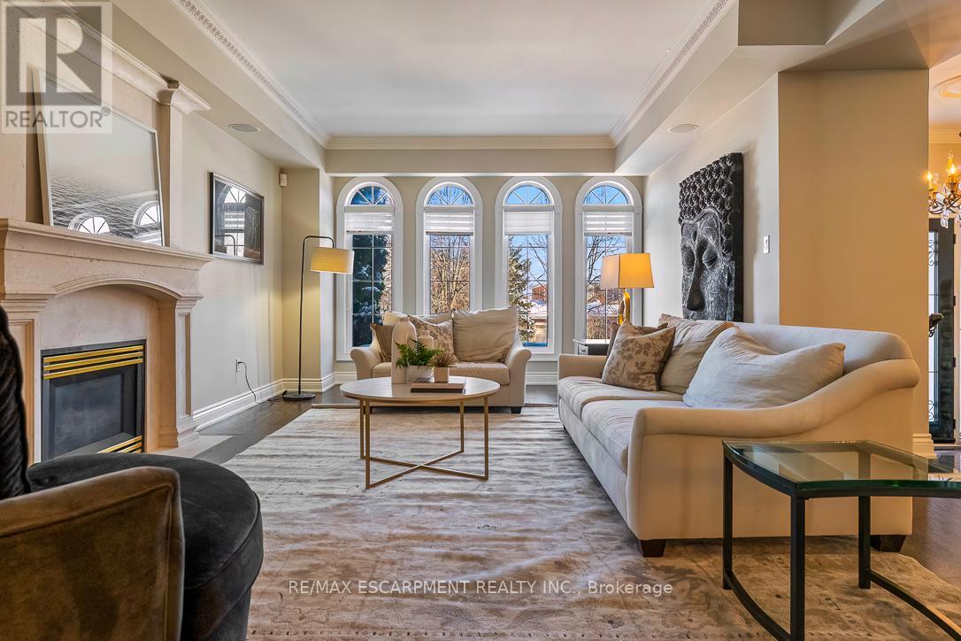 5264 Tiffany Court, Mississauga, Ontario  L5M 5G9 - Photo 6 - W12750278