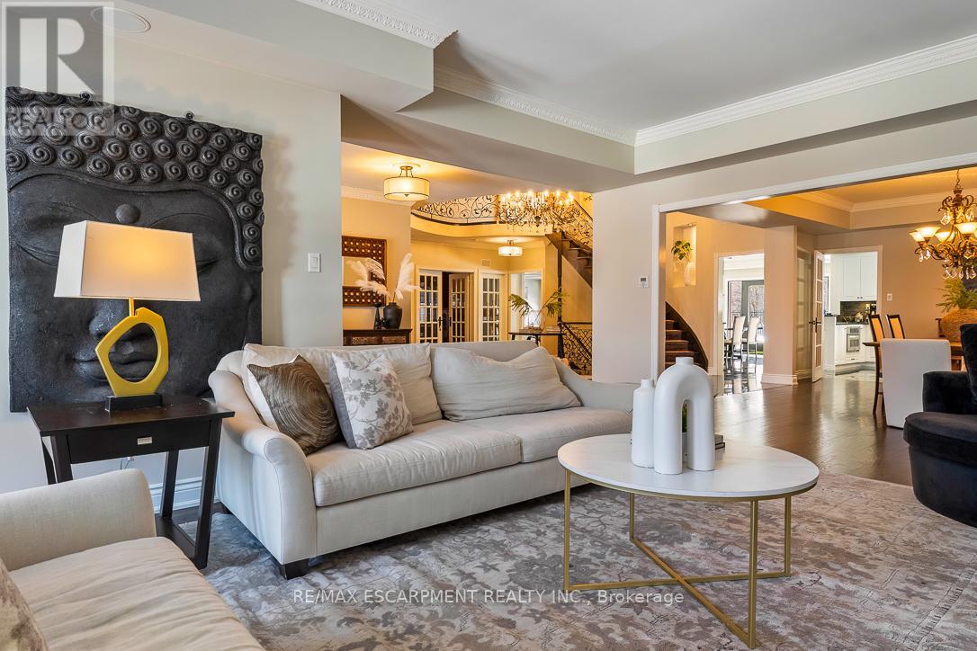 5264 Tiffany Court, Mississauga, Ontario  L5M 5G9 - Photo 8 - W12750278