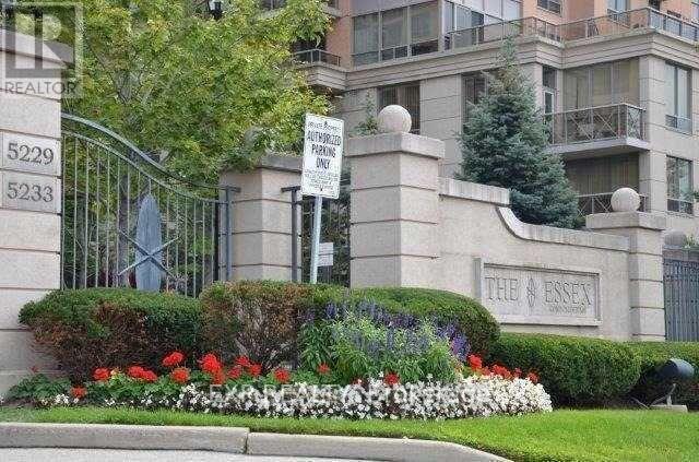 2024 - 5233 Dundas Street, Toronto, Ontario  M9B 6M1 - Photo 2 - W12750284