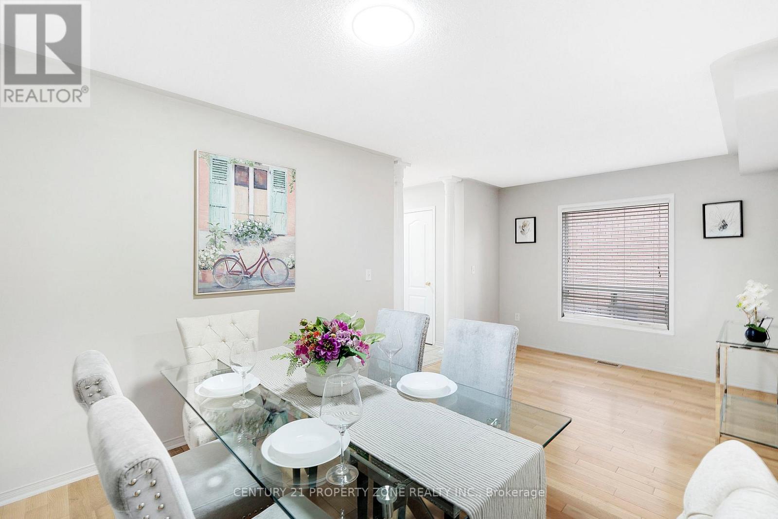 42 Mossgrove Crescent, Brampton, Ontario  L7A 3E6 - Photo 9 - W12750312