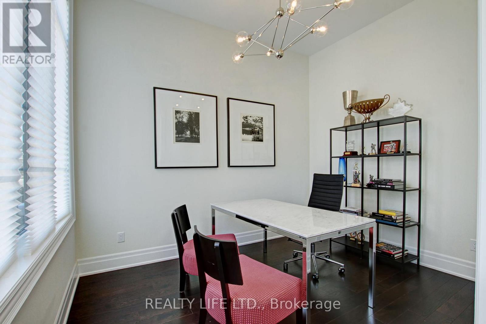 3140 Daniel Way, Oakville, Ontario  L6H 0V1 - Photo 4 - W12750316