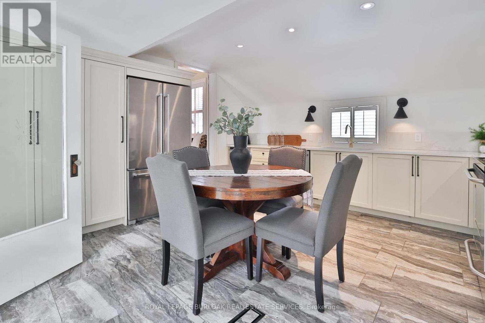 455 Nelson Avenue, Burlington, Ontario  L7S 1N3 - Photo 6 - W12750346