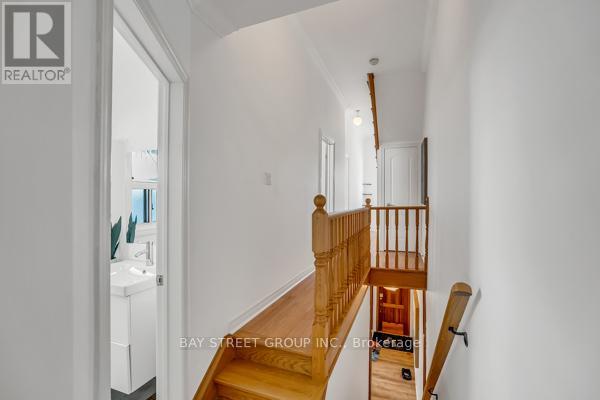 18 Wiltshire Avenue, Toronto, Ontario  M6N 2V9 - Photo 19 - W12750380