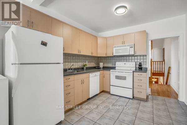 18 Wiltshire Avenue, Toronto, Ontario  M6N 2V9 - Photo 28 - W12750380