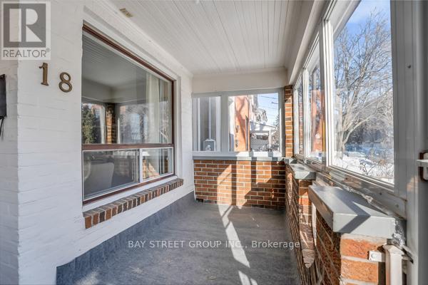 18 Wiltshire Avenue, Toronto, Ontario  M6N 2V9 - Photo 3 - W12750380