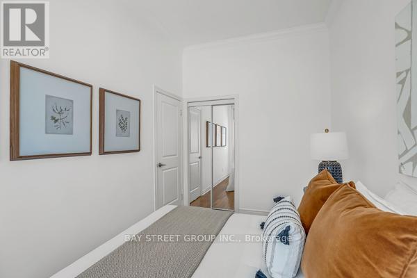 18 Wiltshire Avenue, Toronto, Ontario  M6N 2V9 - Photo 30 - W12750380