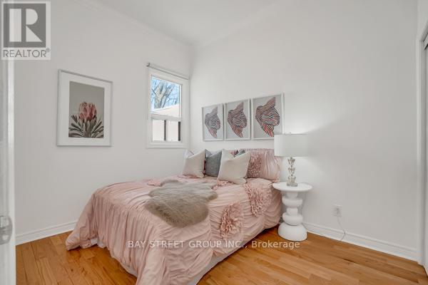 18 Wiltshire Avenue, Toronto, Ontario  M6N 2V9 - Photo 33 - W12750380