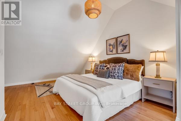18 Wiltshire Avenue, Toronto, Ontario  M6N 2V9 - Photo 38 - W12750380
