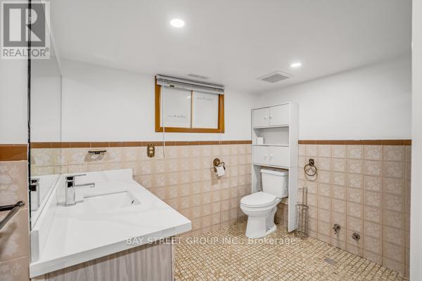 18 Wiltshire Avenue, Toronto, Ontario  M6N 2V9 - Photo 43 - W12750380