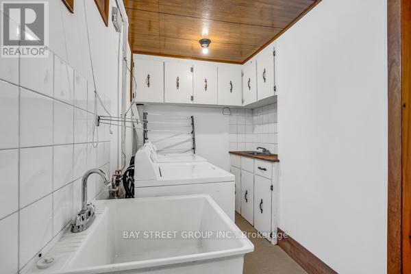 18 Wiltshire Avenue, Toronto, Ontario  M6N 2V9 - Photo 45 - W12750380