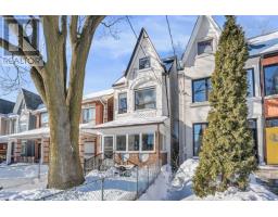 18 WILTSHIRE AVENUE, Toronto, Ontario