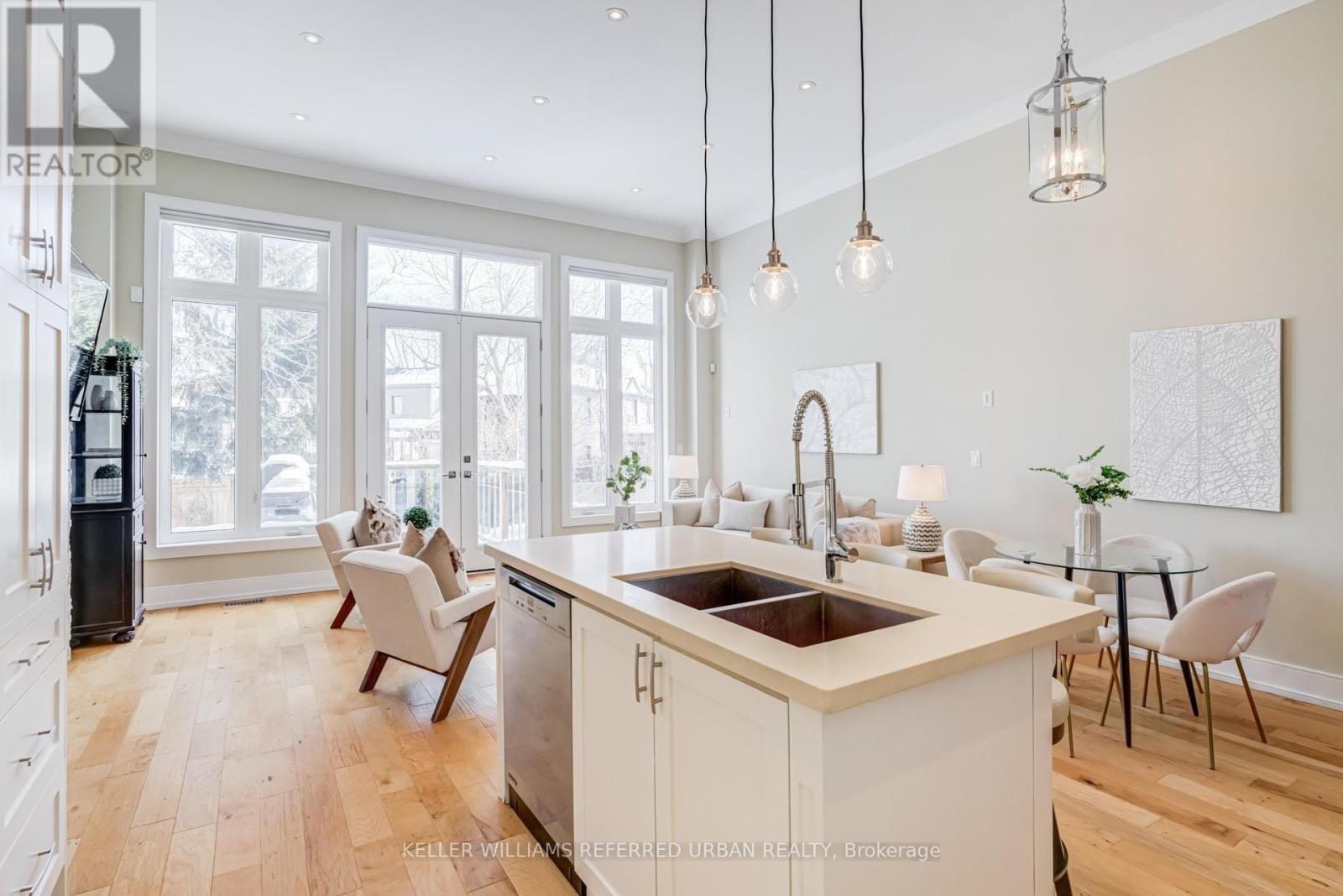 31b Royal York Road, Toronto, Ontario  M8V 2T3 - Photo 15 - W12750390