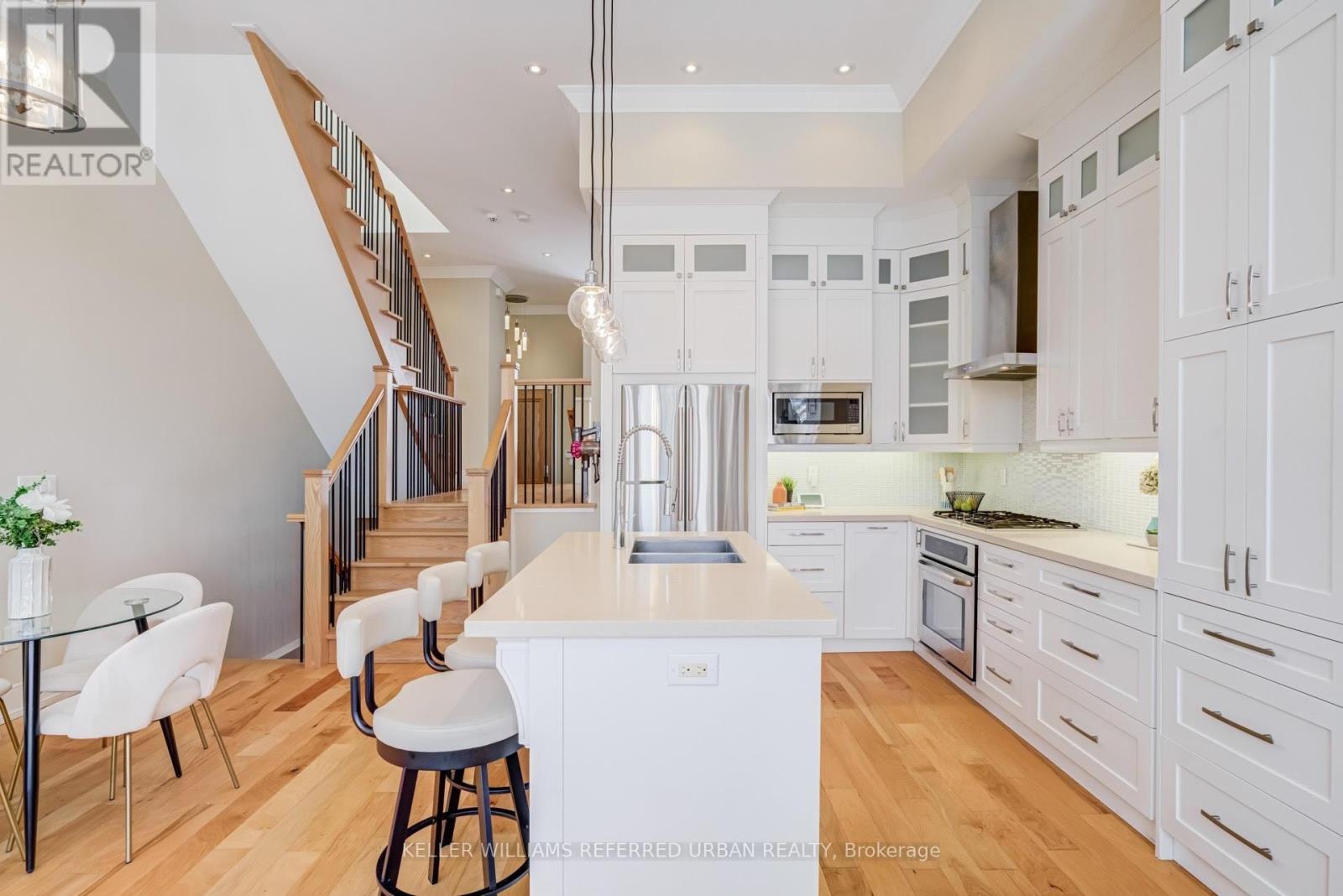 31b Royal York Road, Toronto, Ontario  M8V 2T3 - Photo 16 - W12750390