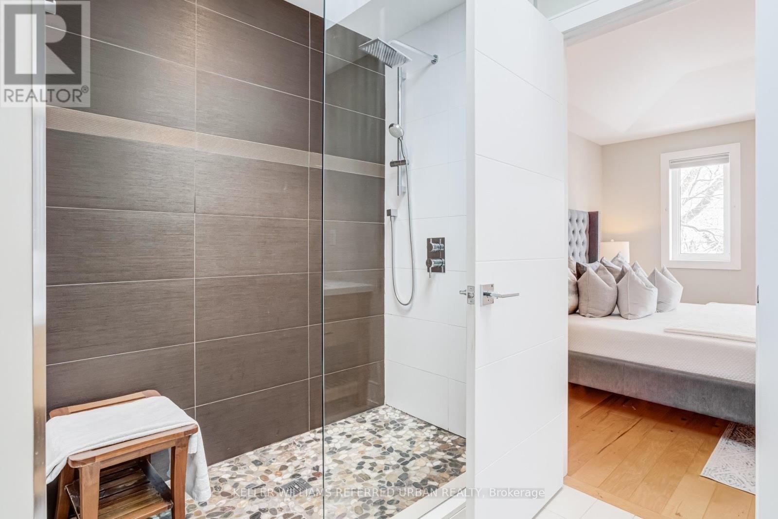 31b Royal York Road, Toronto, Ontario  M8V 2T3 - Photo 25 - W12750390