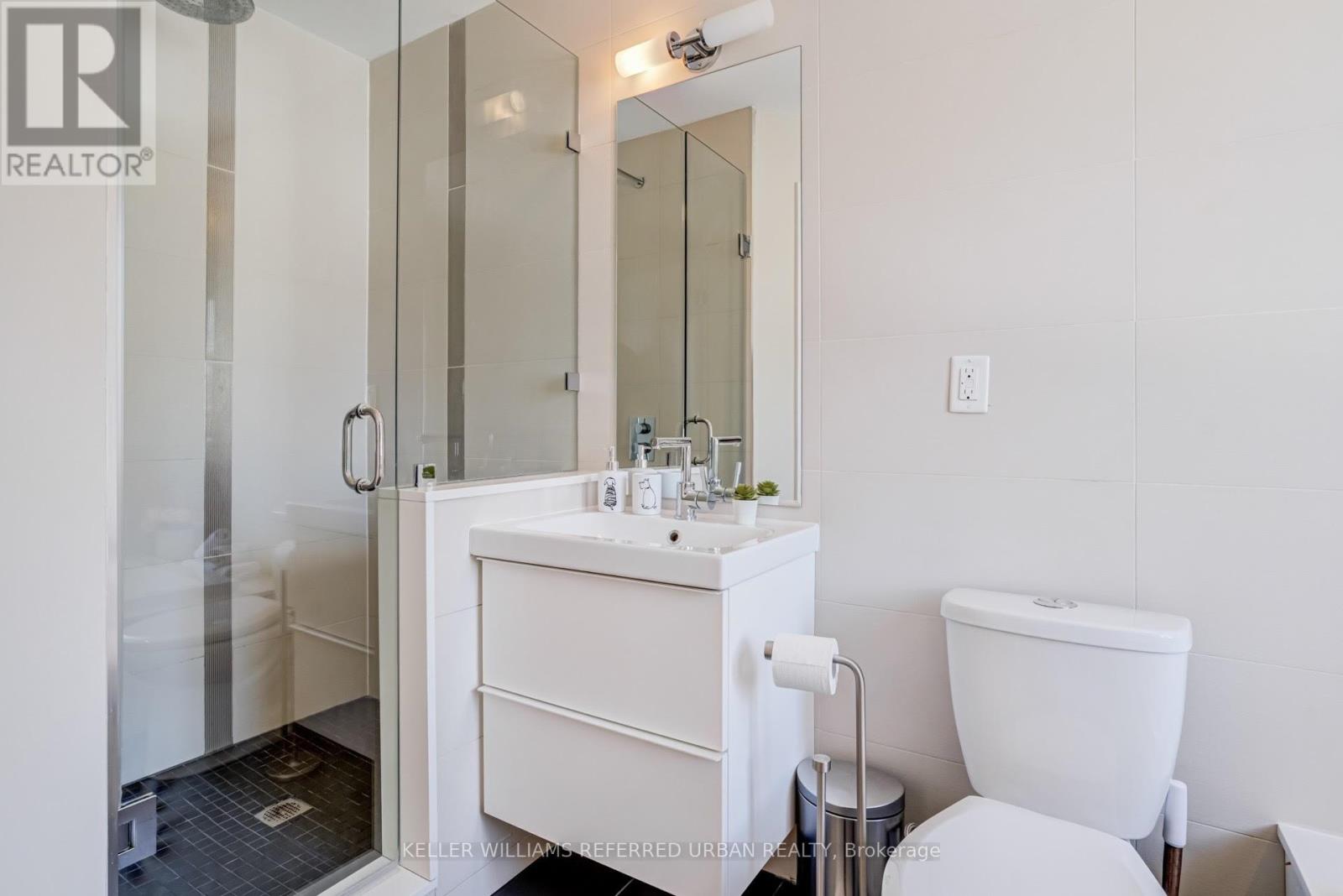 31b Royal York Road, Toronto, Ontario  M8V 2T3 - Photo 34 - W12750390