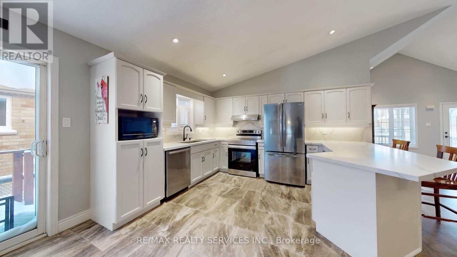 37 Abbey Road, Orangeville, Ontario  L9W 5E3 - Photo 12 - W12750406