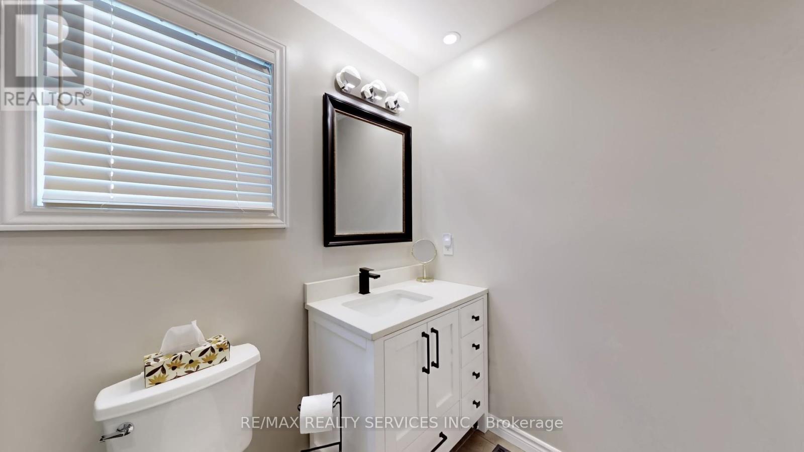 37 Abbey Road, Orangeville, Ontario  L9W 5E3 - Photo 22 - W12750406