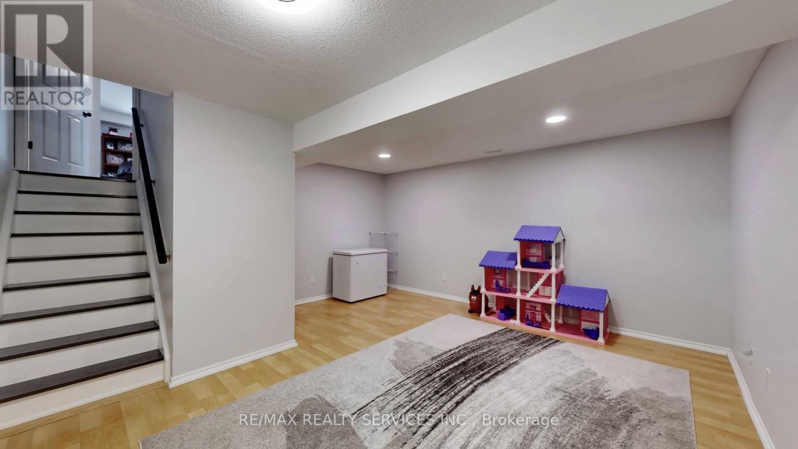 37 Abbey Road, Orangeville, Ontario  L9W 5E3 - Photo 36 - W12750406