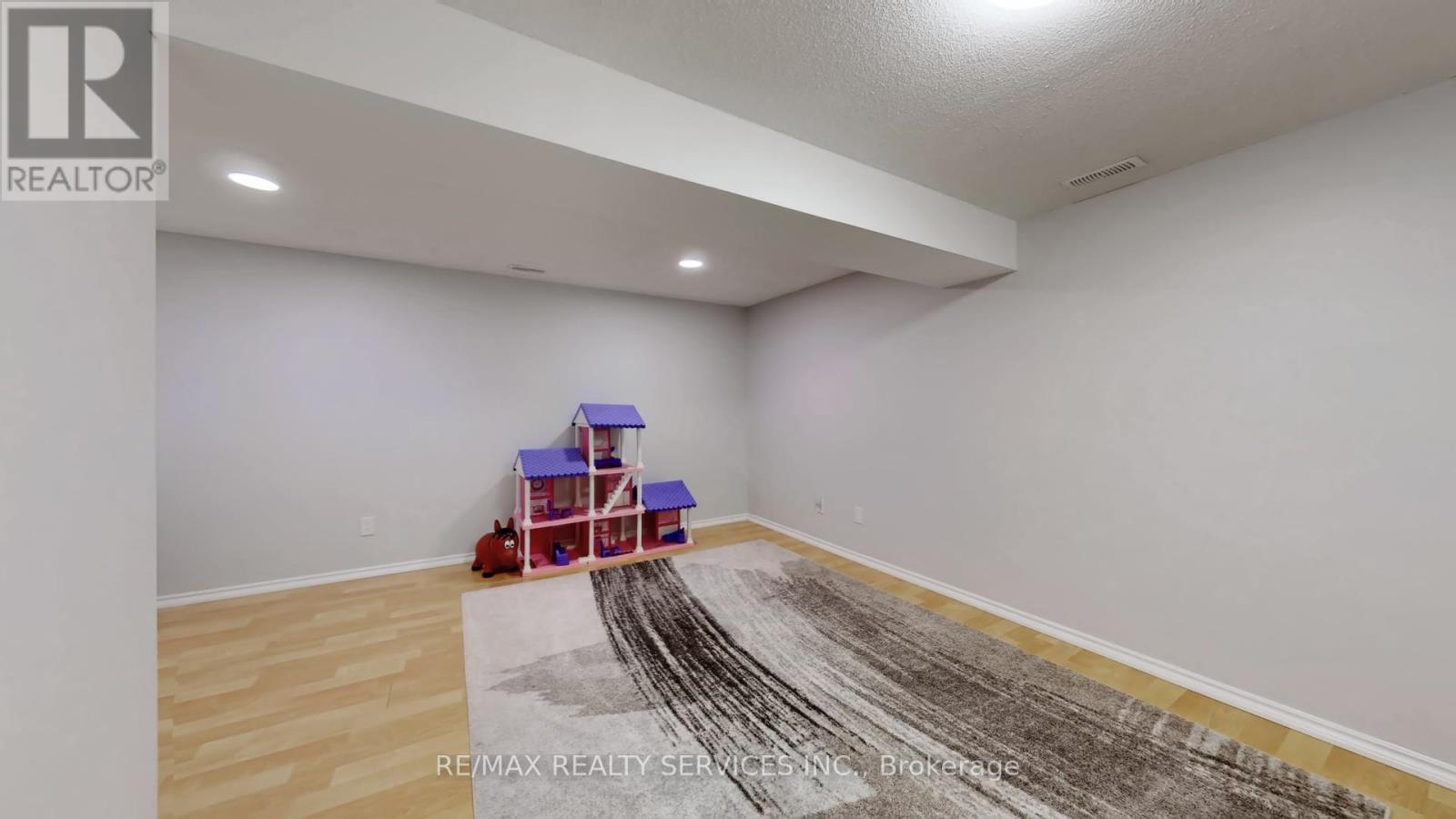 37 Abbey Road, Orangeville, Ontario  L9W 5E3 - Photo 37 - W12750406