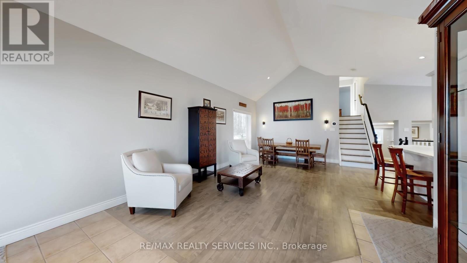 37 Abbey Road, Orangeville, Ontario  L9W 5E3 - Photo 7 - W12750406