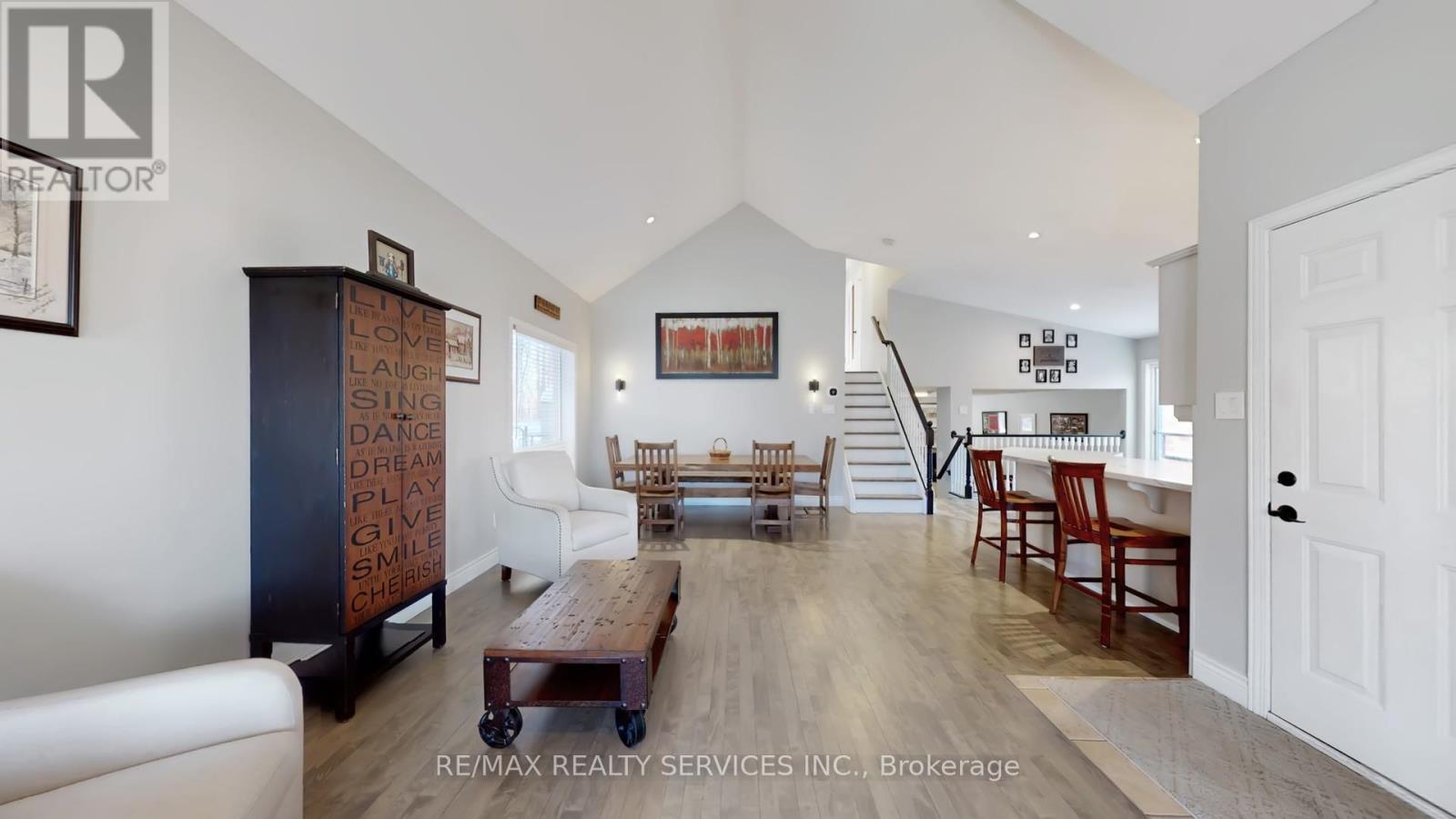 37 Abbey Road, Orangeville, Ontario  L9W 5E3 - Photo 8 - W12750406