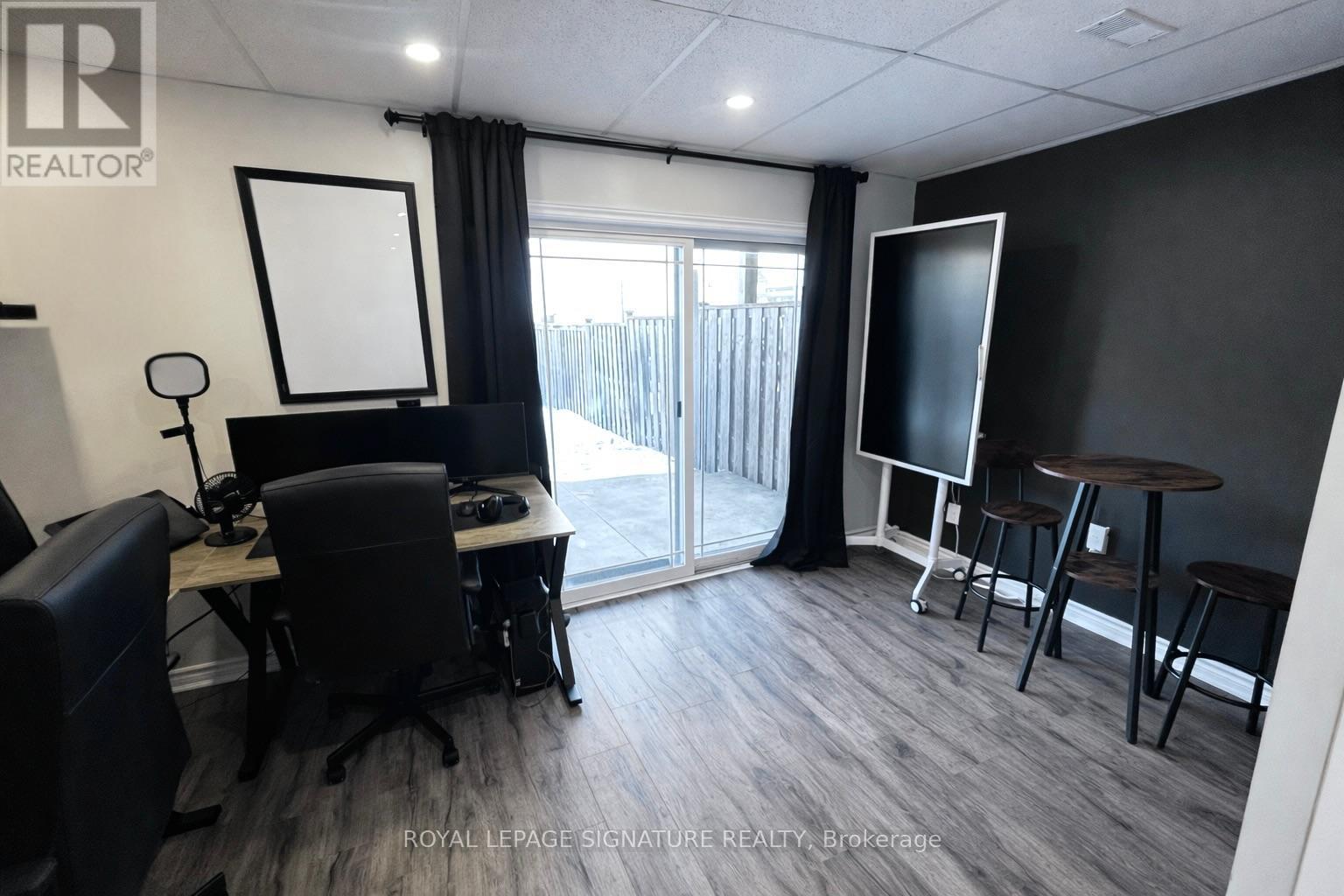 101 Willow Lane, Grimsby, Ontario  L3M 0A7 - Photo 8 - X12750308