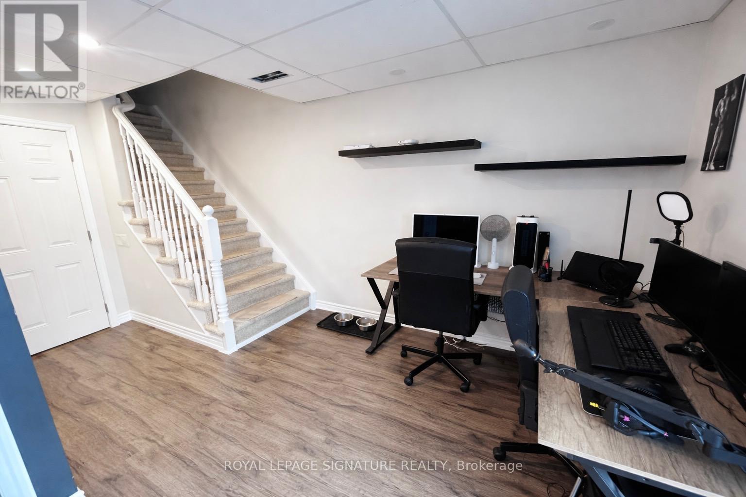 101 Willow Lane, Grimsby, Ontario  L3M 0A7 - Photo 9 - X12750308