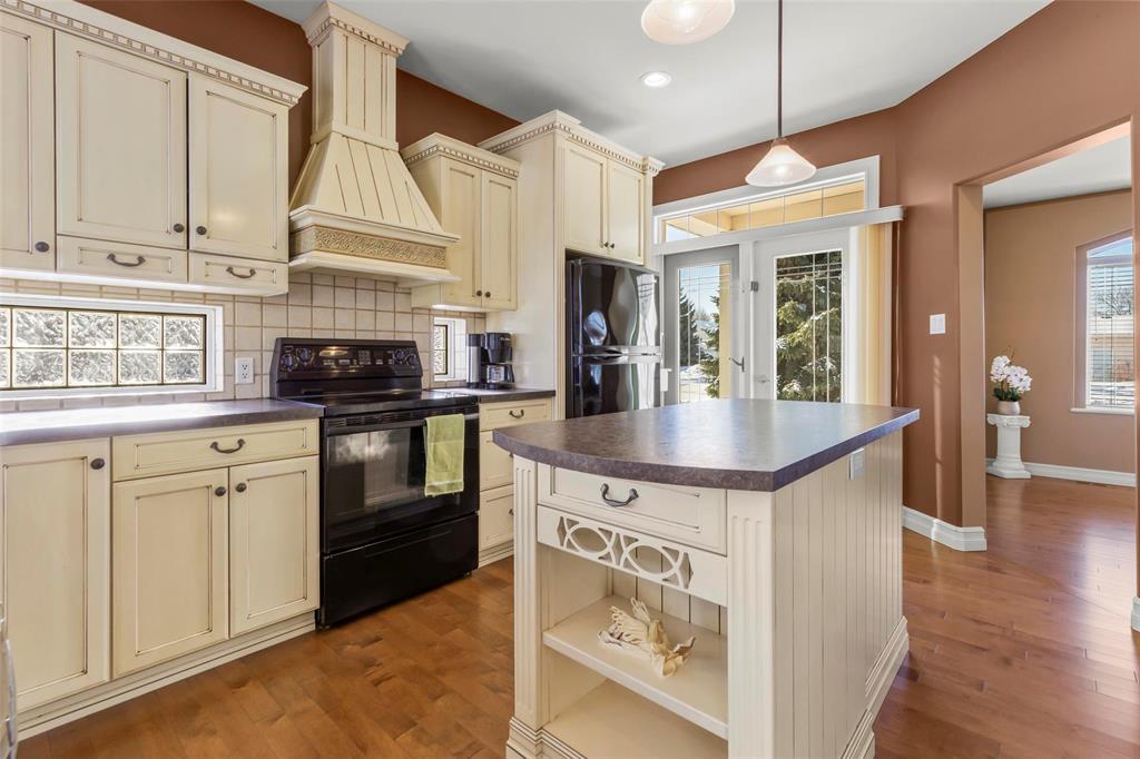 3 Parkview Crescent, Steinbach, Manitoba  R5G 2A2 - Photo 7 - 202601522