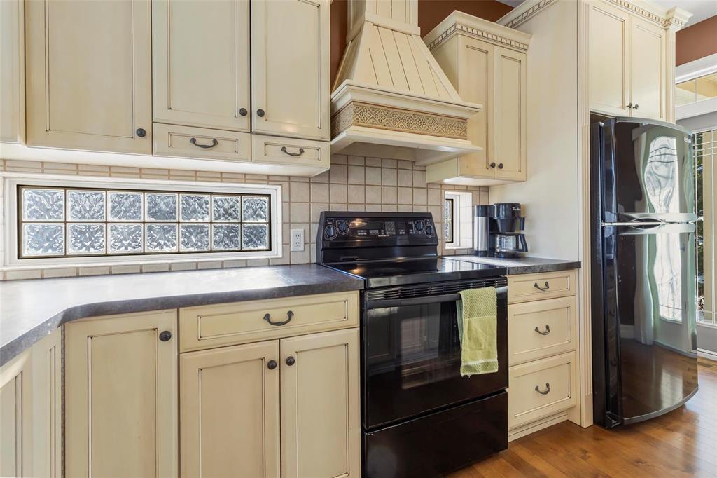 3 Parkview Crescent, Steinbach, Manitoba  R5G 2A2 - Photo 8 - 202601522