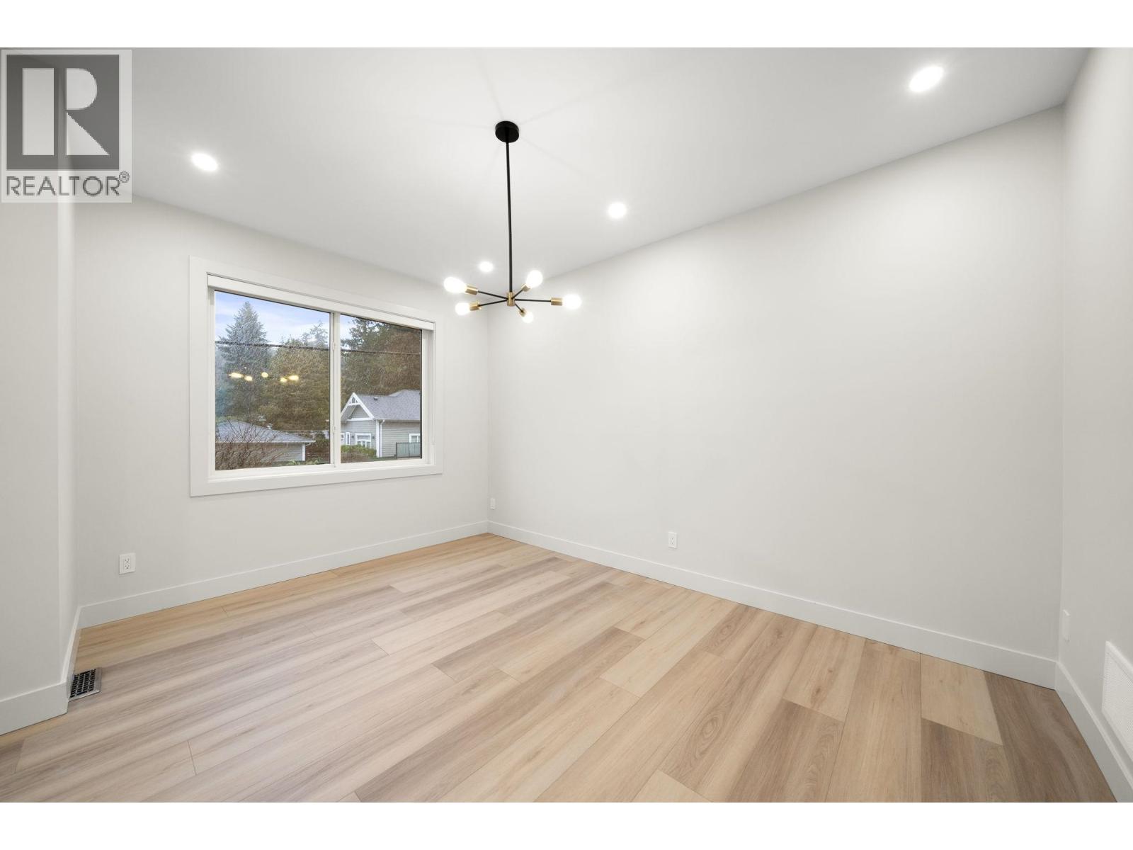 3 3881 Hurst Street, Burnaby, British Columbia  V5J 1M4 - Photo 7 - R3085216