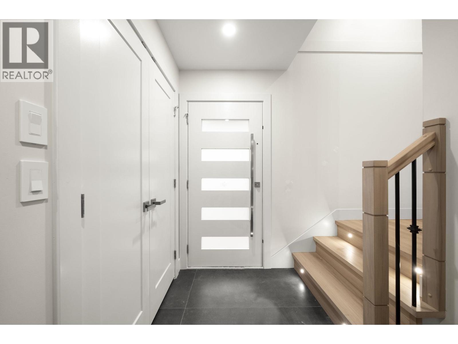 3 3881 Hurst Street, Burnaby, British Columbia  V5J 1M4 - Photo 19 - R3085216