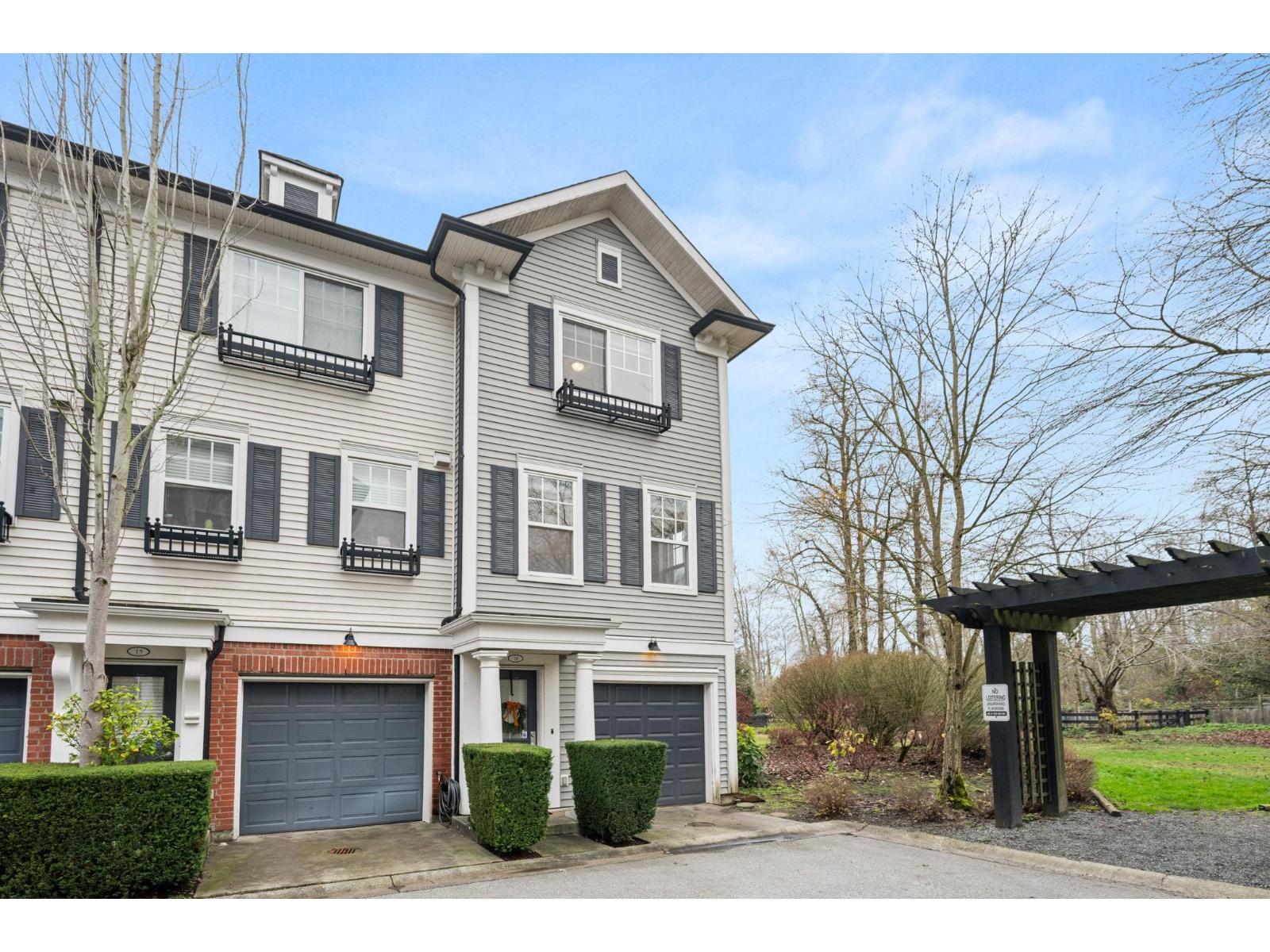 16 18983 72a Avenue, Surrey, British Columbia  V4N 1A5 - Photo 2 - R3084680